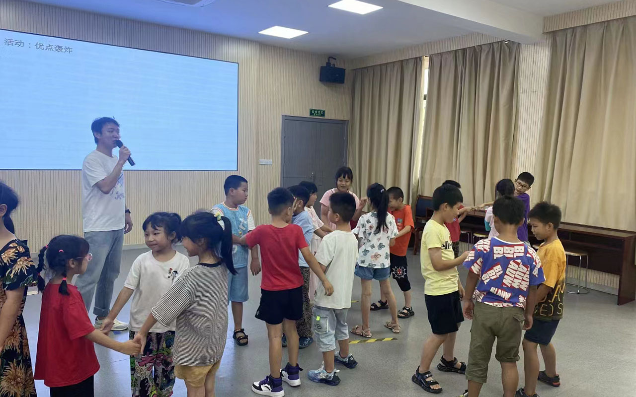 新城龙观乡中心学校